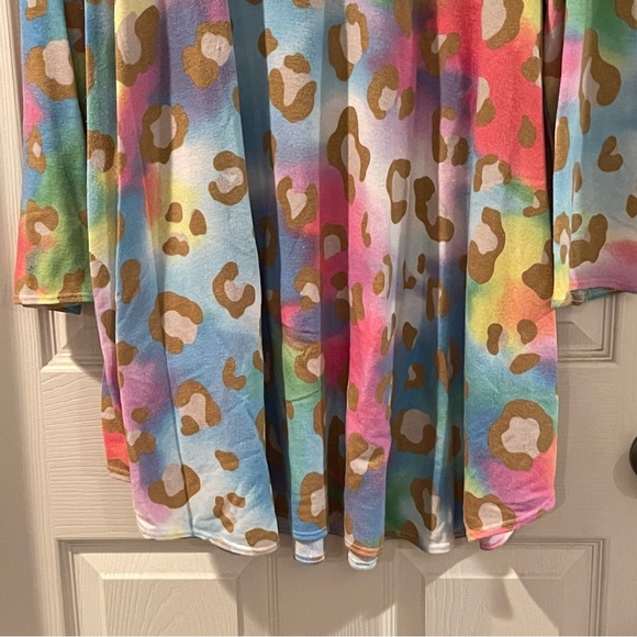 Colorful leopard tunic - Picture 2 of 5